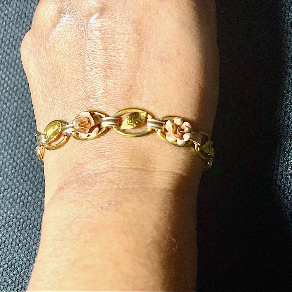 Vintage Krementz jewelry Rose bracelet.